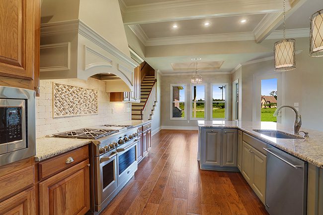 Open kitchen floor plan with high end finishings.